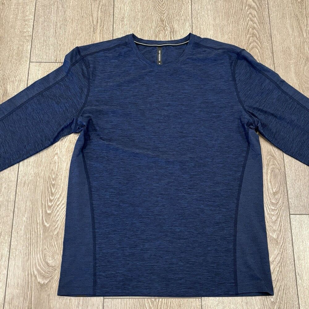 Ten Thousand Mens Long Sleeve The Versatile Shirt sz Medium Blue Performance Gym